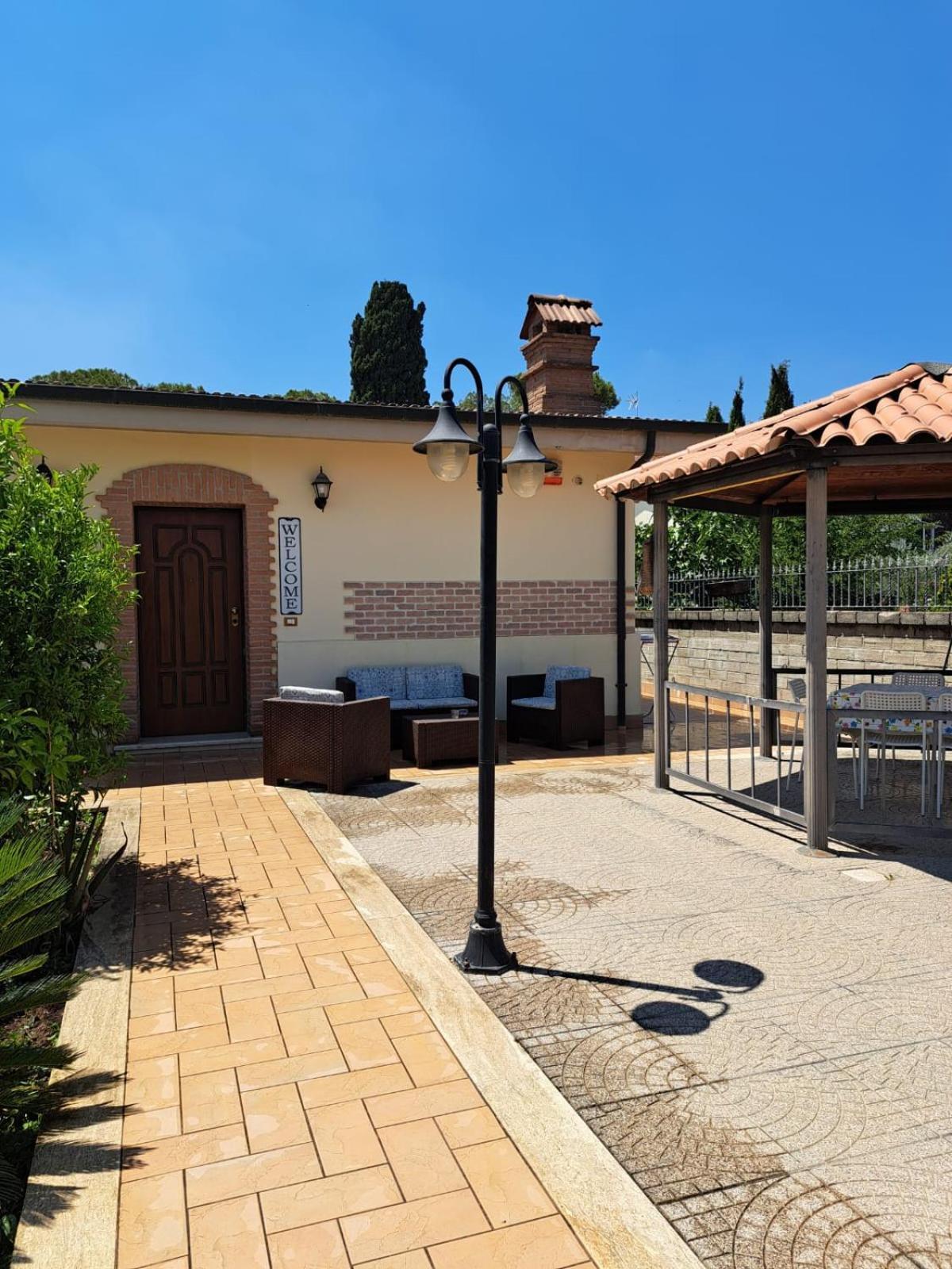 Apartment Roma Tor Vergata Con Giardino Exterior foto